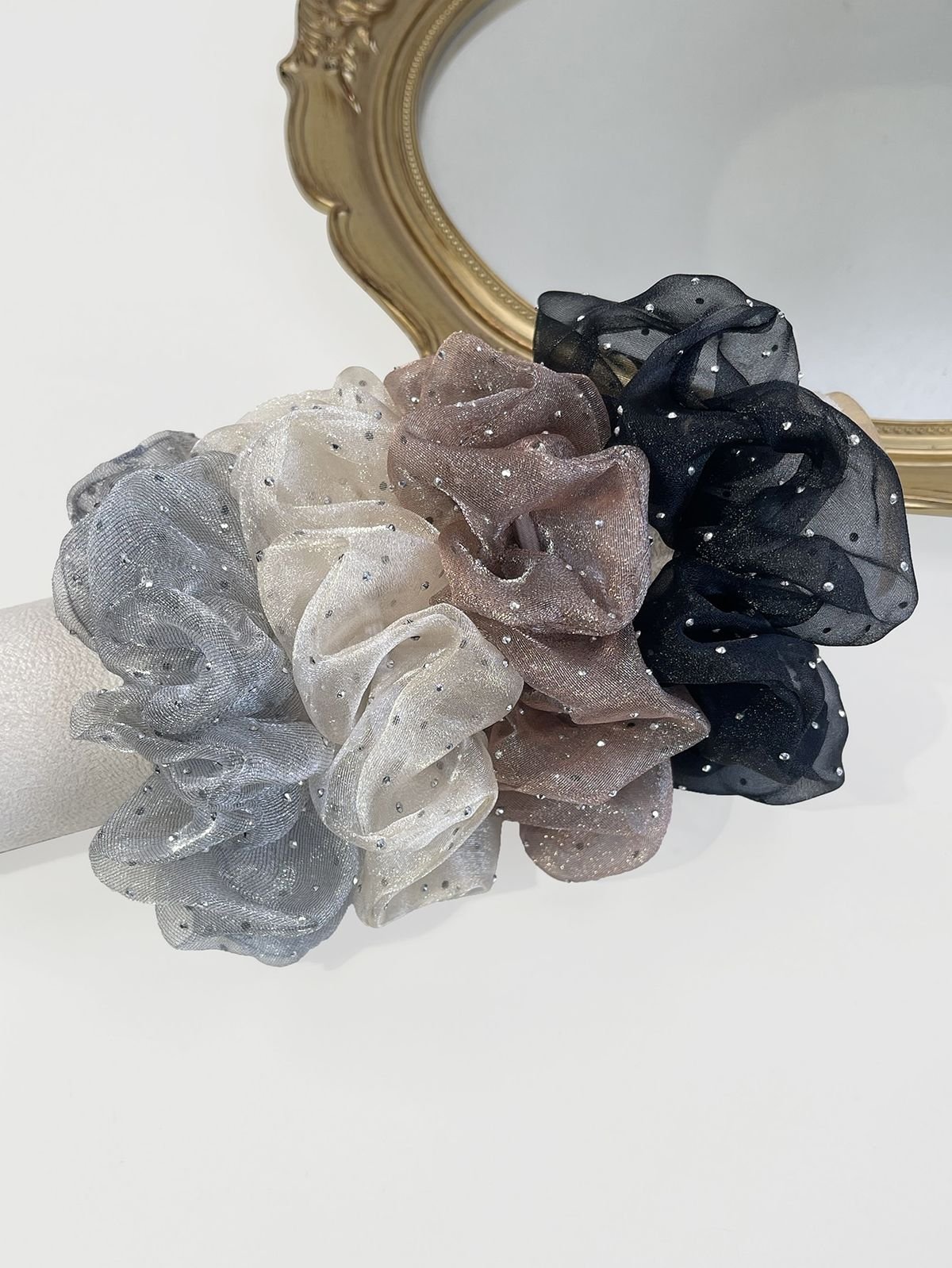 Add a touch of elegance to your everyday look